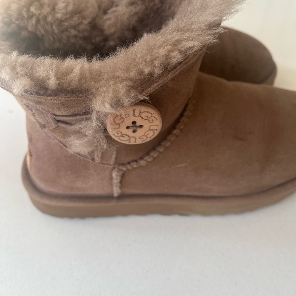Ugg mini Bailey button boots - image 1